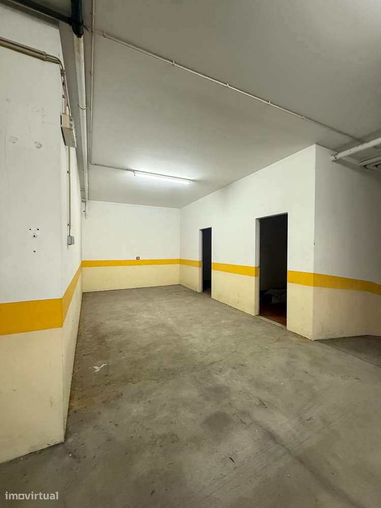 Garagem  Venda em Vale de Santarém,Santarém-1