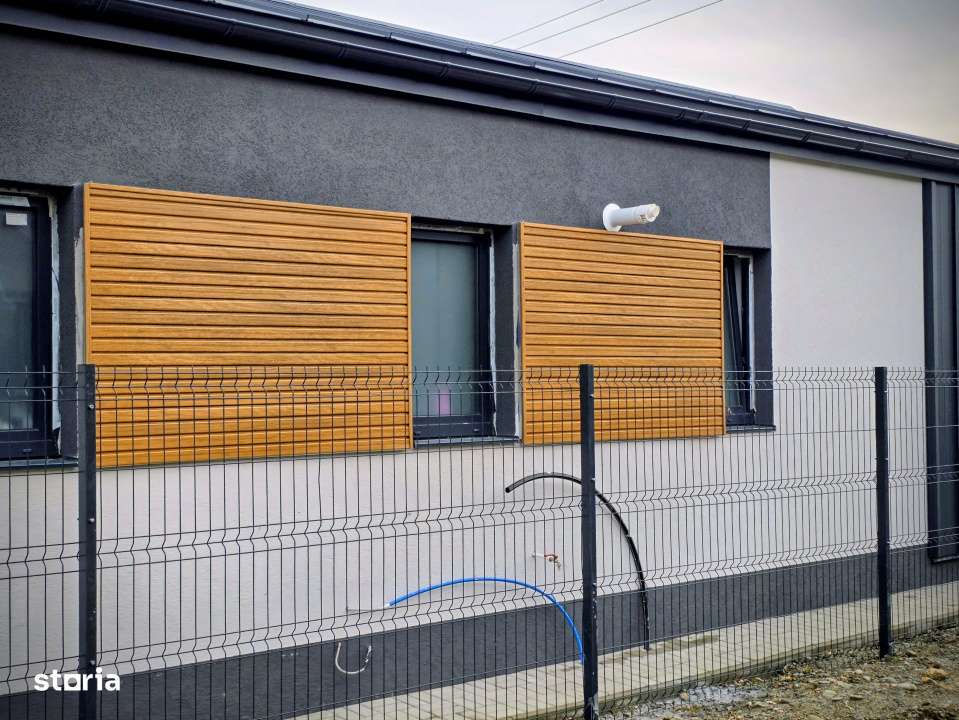 Casa individuala cu patru camere pe parter, Zarnesti-8