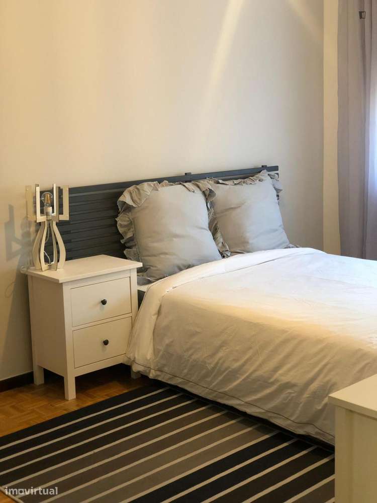 Quarto - localizado em Paranhos Porto - Grande imagem: 4/10