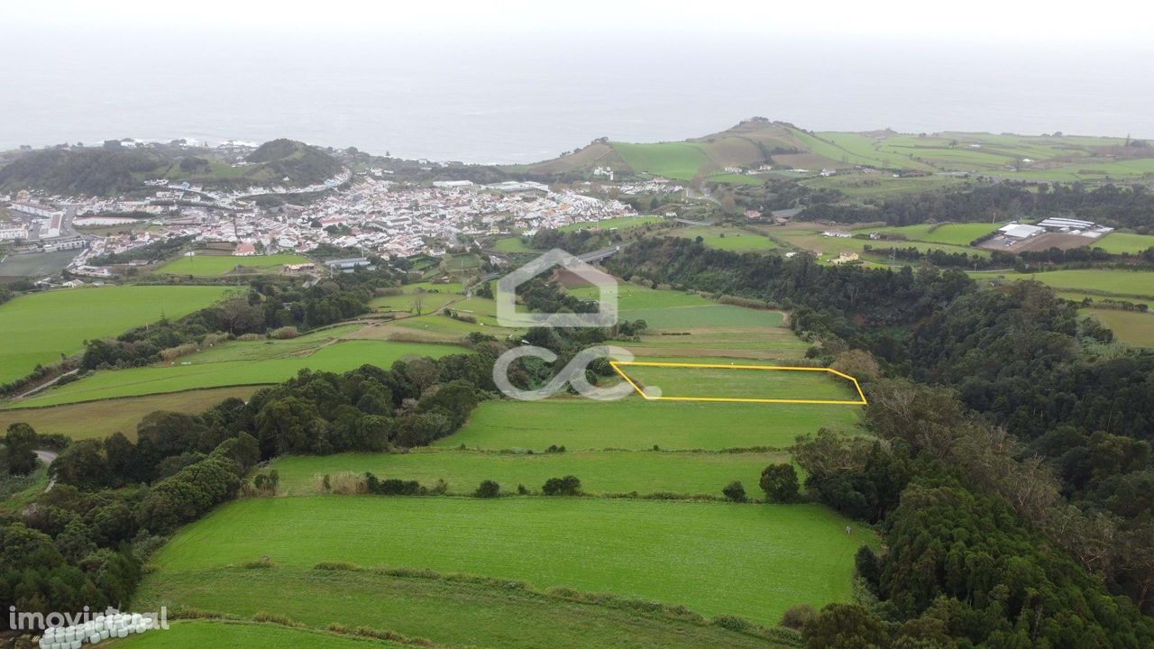 Terreno com 8.100,00 m2 - Água de Pau - Lagoa