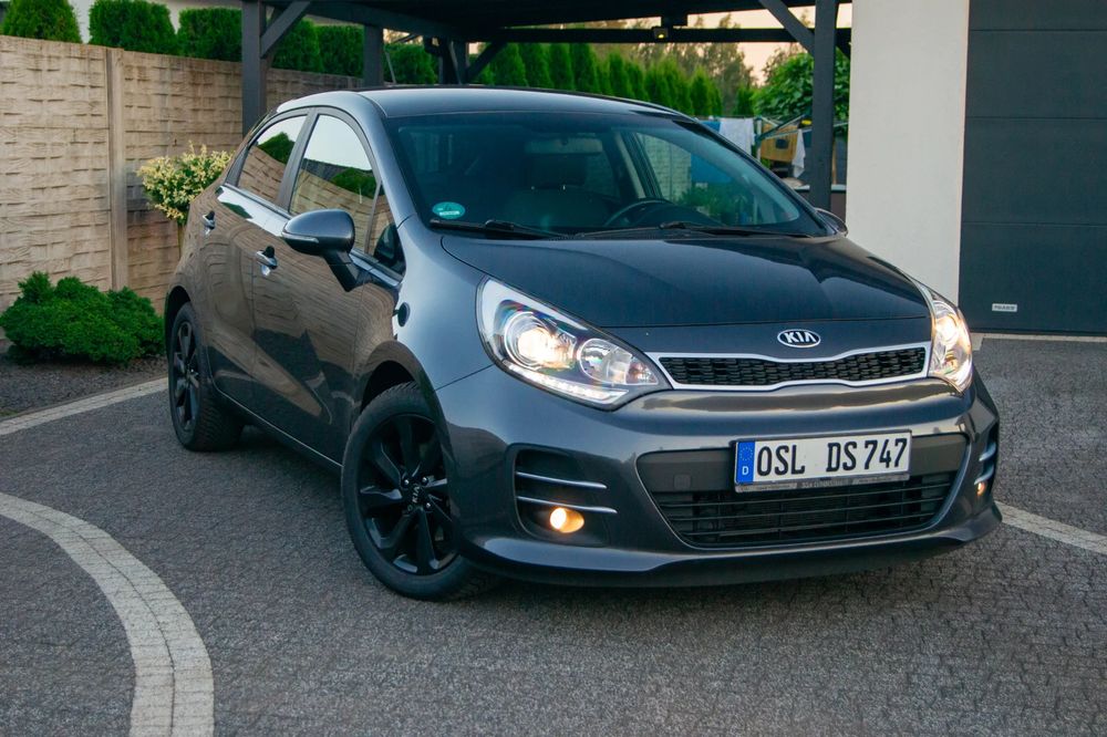 Kia Rio III (2011-) 1.4 Automatik Dream-Team Edition 2016