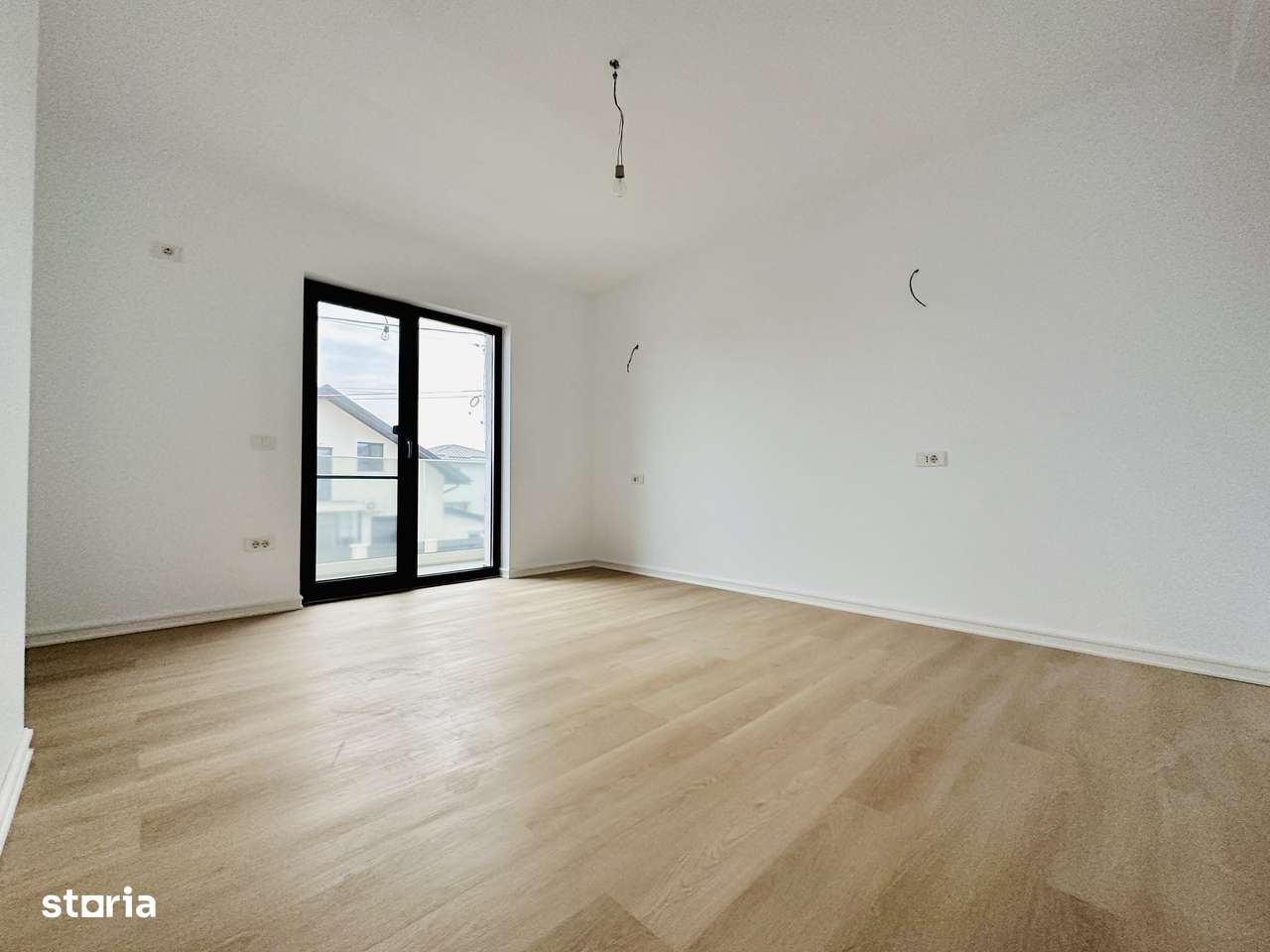 Casa Individuala - 4 Camere 300 mp-  - Comuna Berceni- La 163.900-12