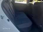 Toyota Auris 1.6 Premium - 22