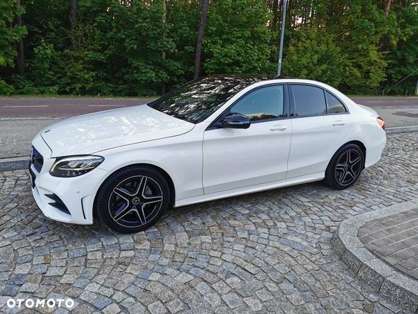 Mercedes-Benz Klasa C 200 d 9G-TRONIC AMG Line - 3