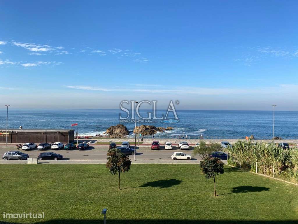 Apartamento T3, com vistas soberbas para o mar, em Canidelo - Grande imagem: 1/27