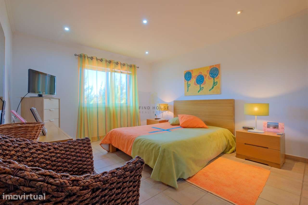 Moradia Isolada T4 com piscina, campo de ténis e logradouro em Cachoei-39