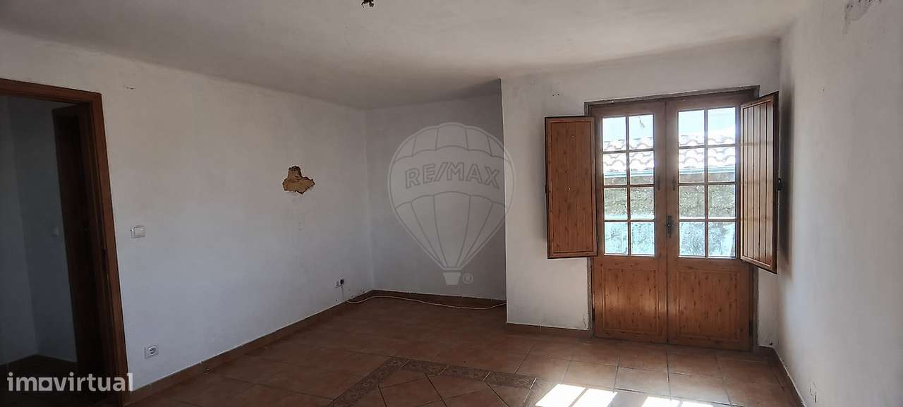 Moradia T2 para venda-13