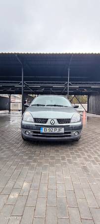 Renault Clio 1.2 Campus Authentique - 10