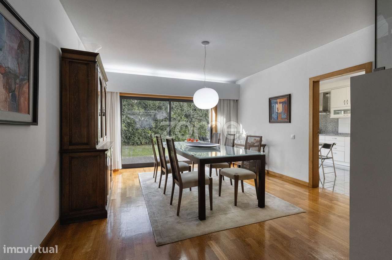 Moradia T4 com 4 suítes, na Rua Gomes Teixeira, Matosinhos-14