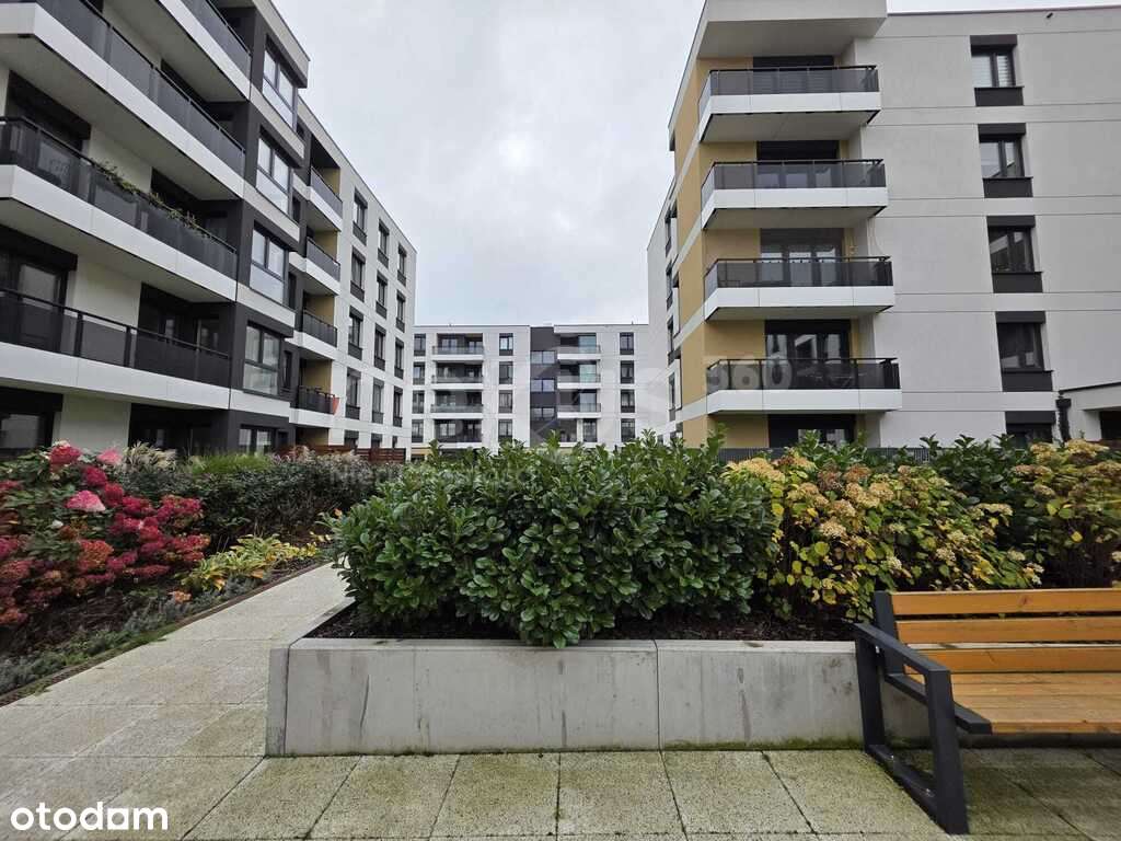 Balkon i 4 pokoje. Odbiór zaraz! Nowy etap-16