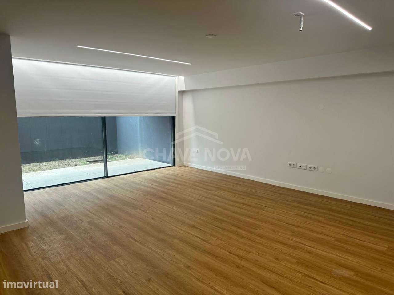 Moradia Geminada T3 c/ Piscina em Canidelo, Vila Nova de Gaia - Grande imagem: 5/21