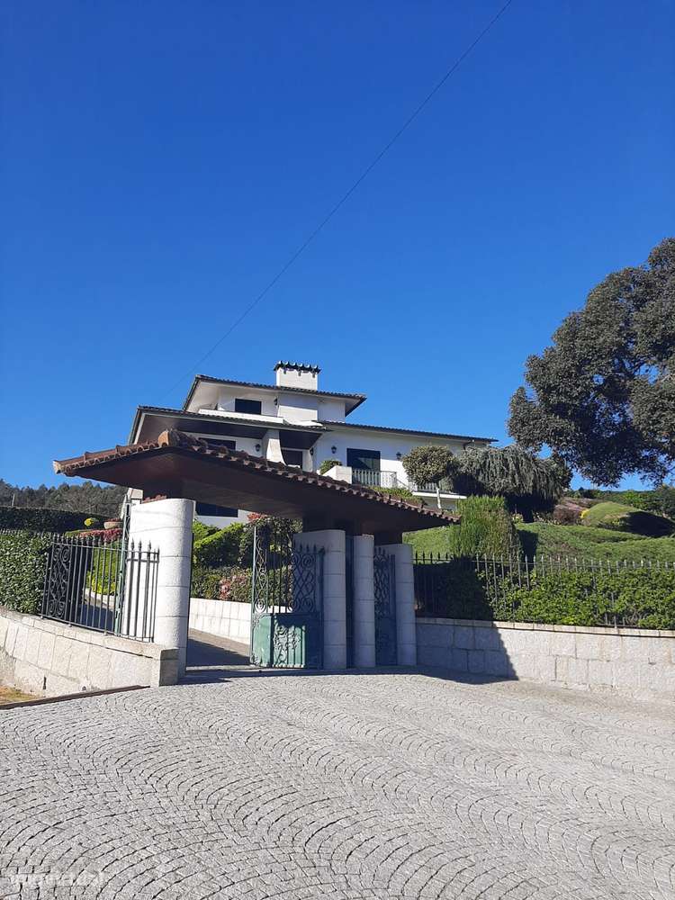 Moradia T5 para alugar, Vila Boa de Quires, Marco de Canaveses - Porto - Grande imagem: 2/28