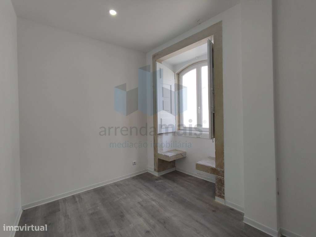 Vende-se edificio para Residencial Sénior/Lar ja com alvará - Grande imagem: 2/29