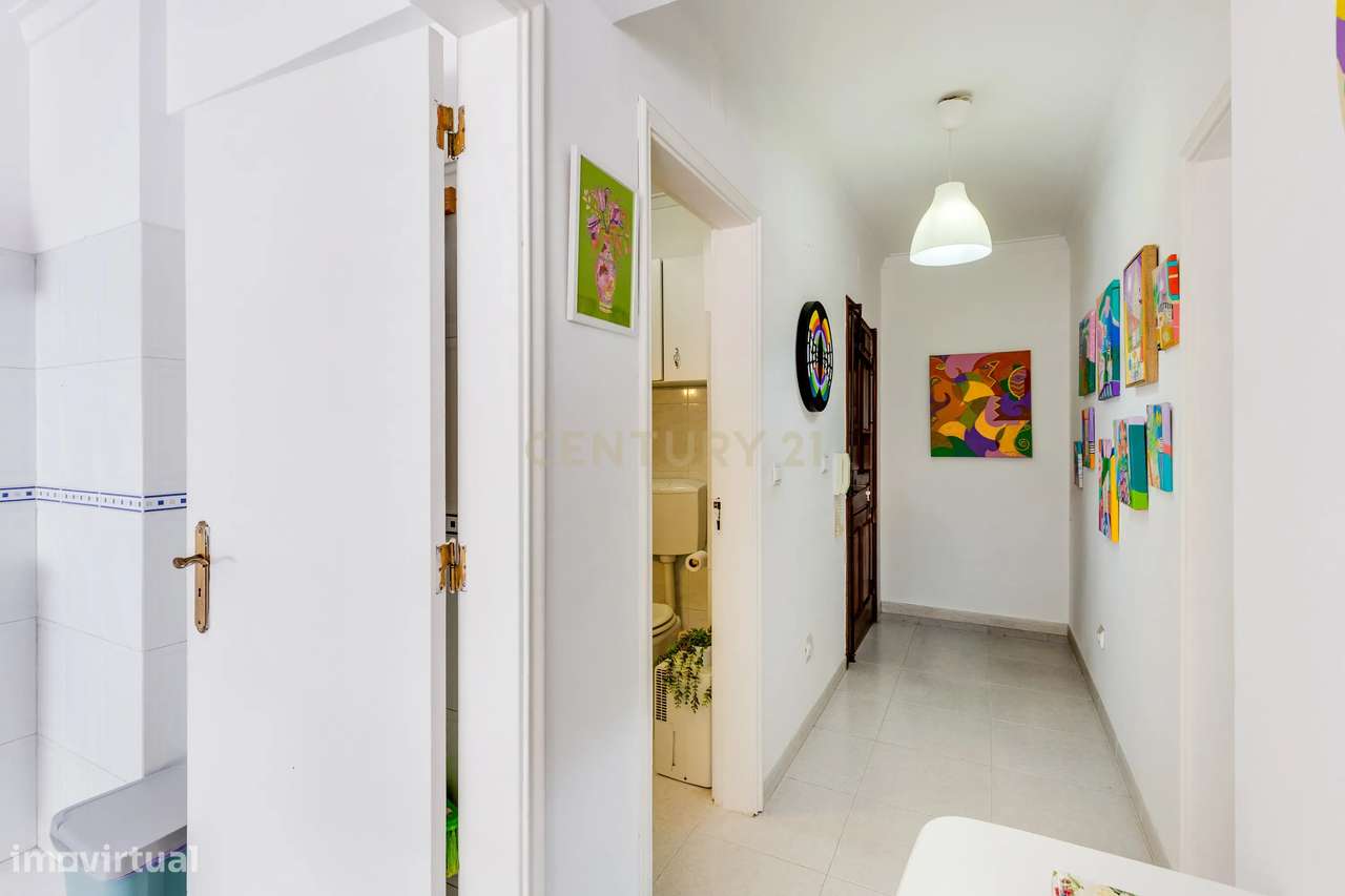 Apartamento T1 em Corroios, Seixal | Praticidade para o dia a dia e pr-7