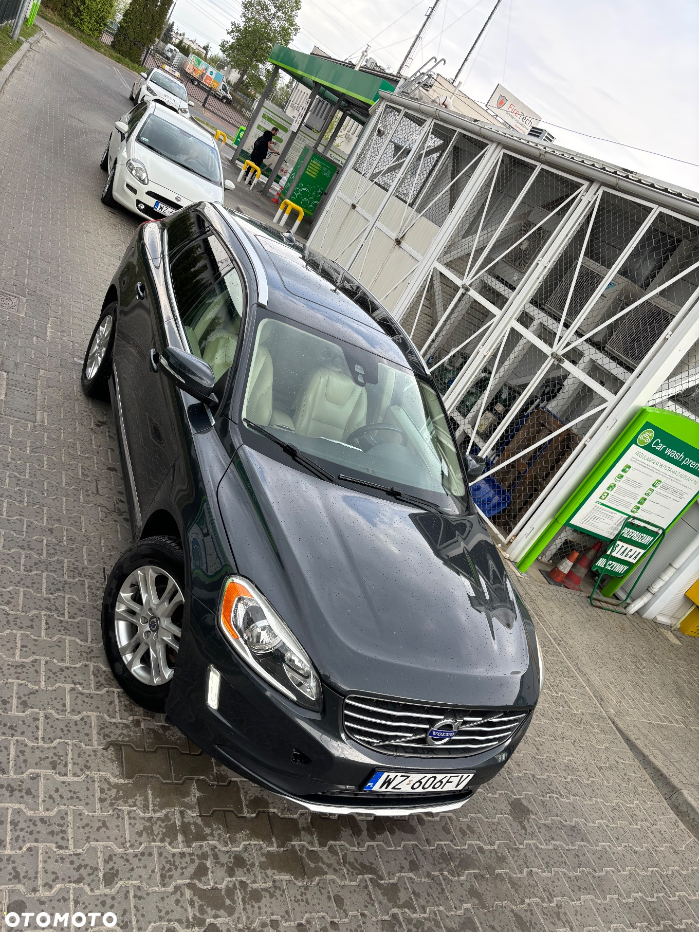 Volvo XC 60 T5 Drive-E Momentum - 3