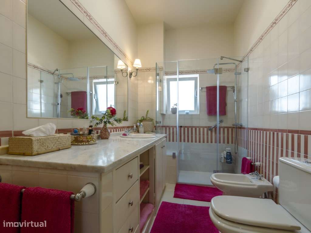 Apartamento T4 Duplex na Parede-22