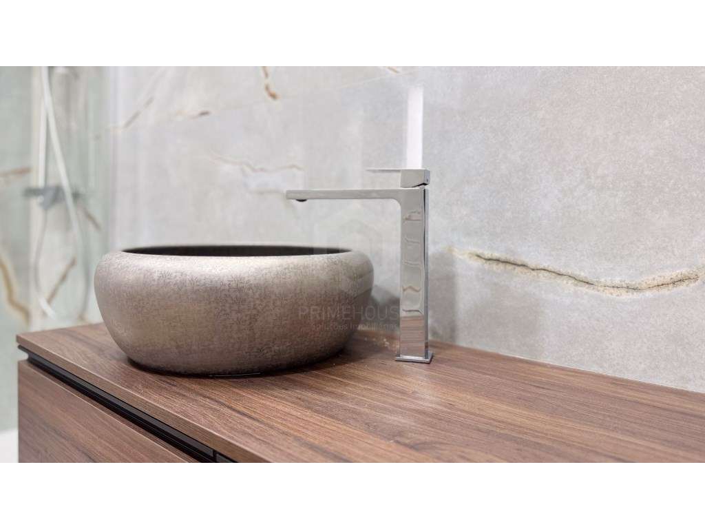 Moradia T4 com piscina - Quintinhas-21