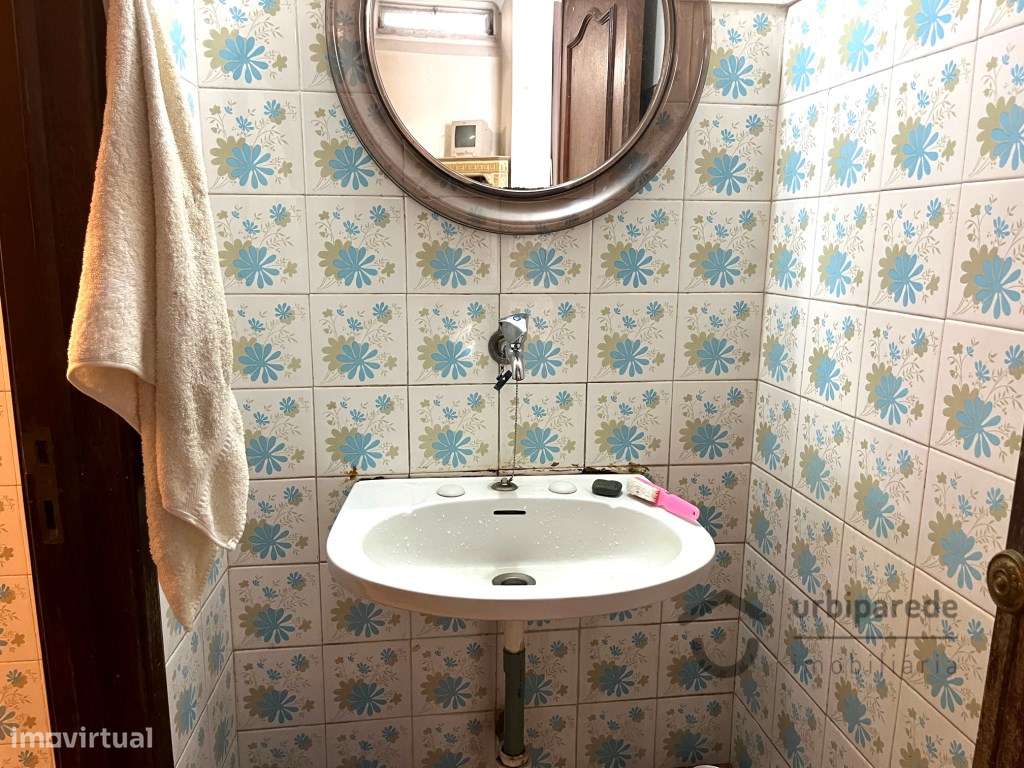 Loja em Oeiras com 400m2, com dois pisos, disponível.-14