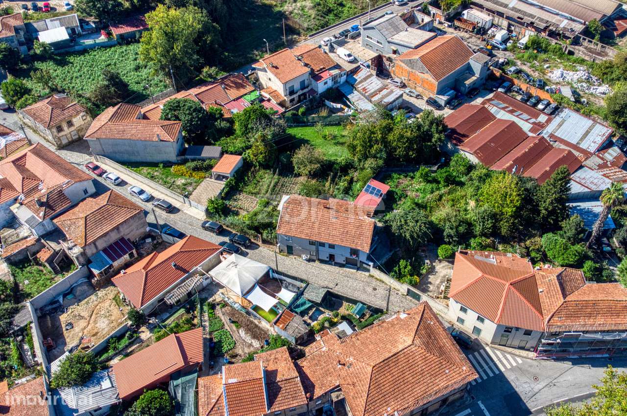 Moradia Bifamiliar T2 transformado em T1 + T1| Valbom, Gondomar-25