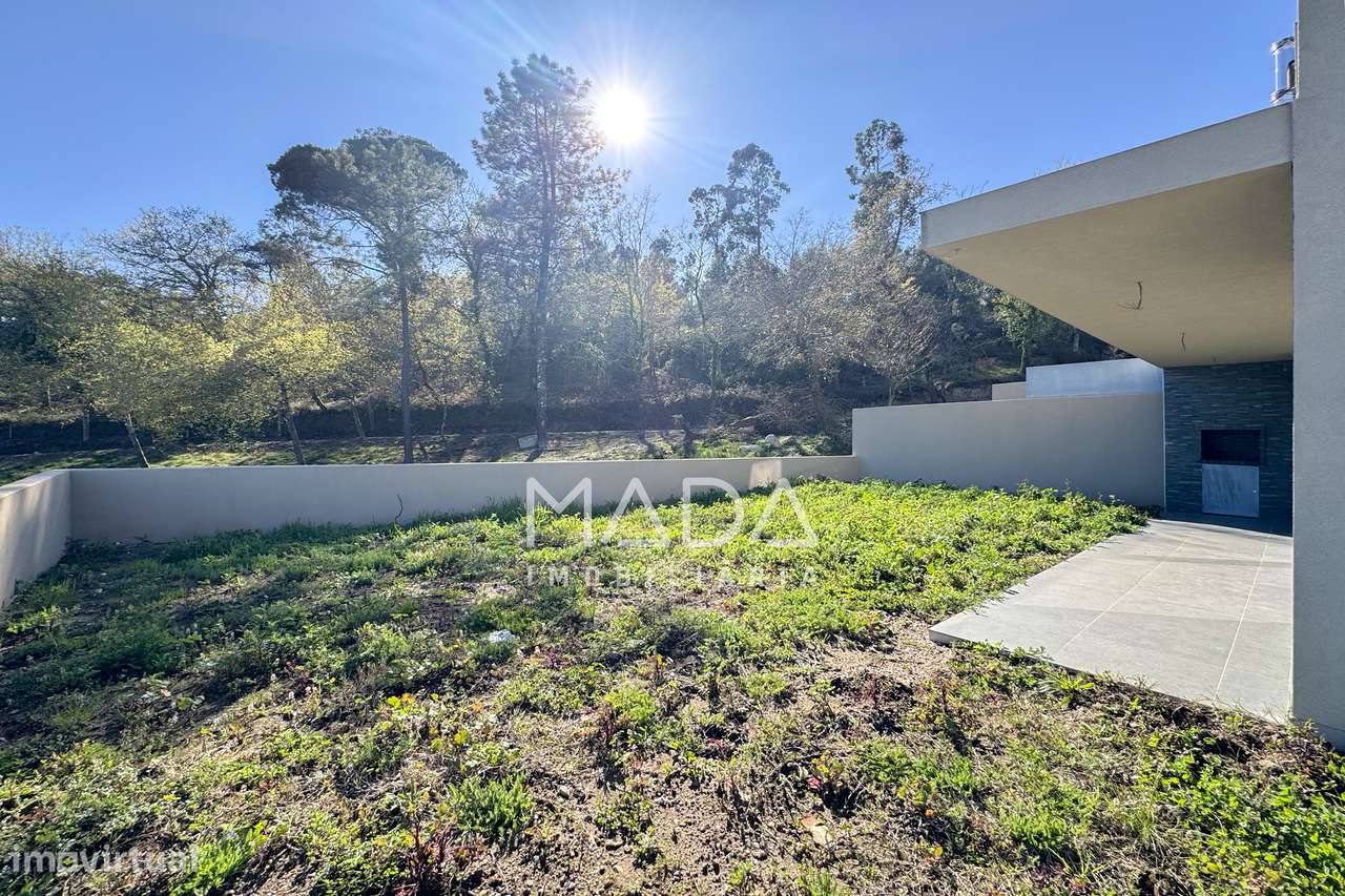 Moradia, 204 m², Lanhoso-10