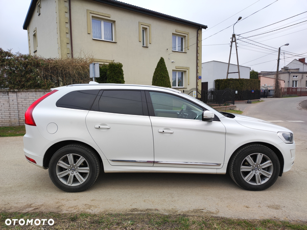 Volvo XC 60 T6 AWD Geartronic Momentum - 7