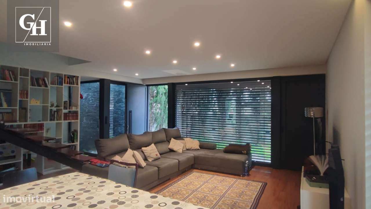 Moradia T3+1 de Gaveto em Esmeriz – Conforto e Modernidade - Grande imagem: 4/33