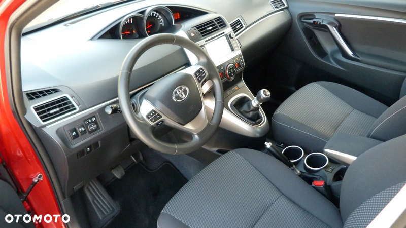 Toyota Verso 1.8 5-Sitzer Skyview Edition - 25