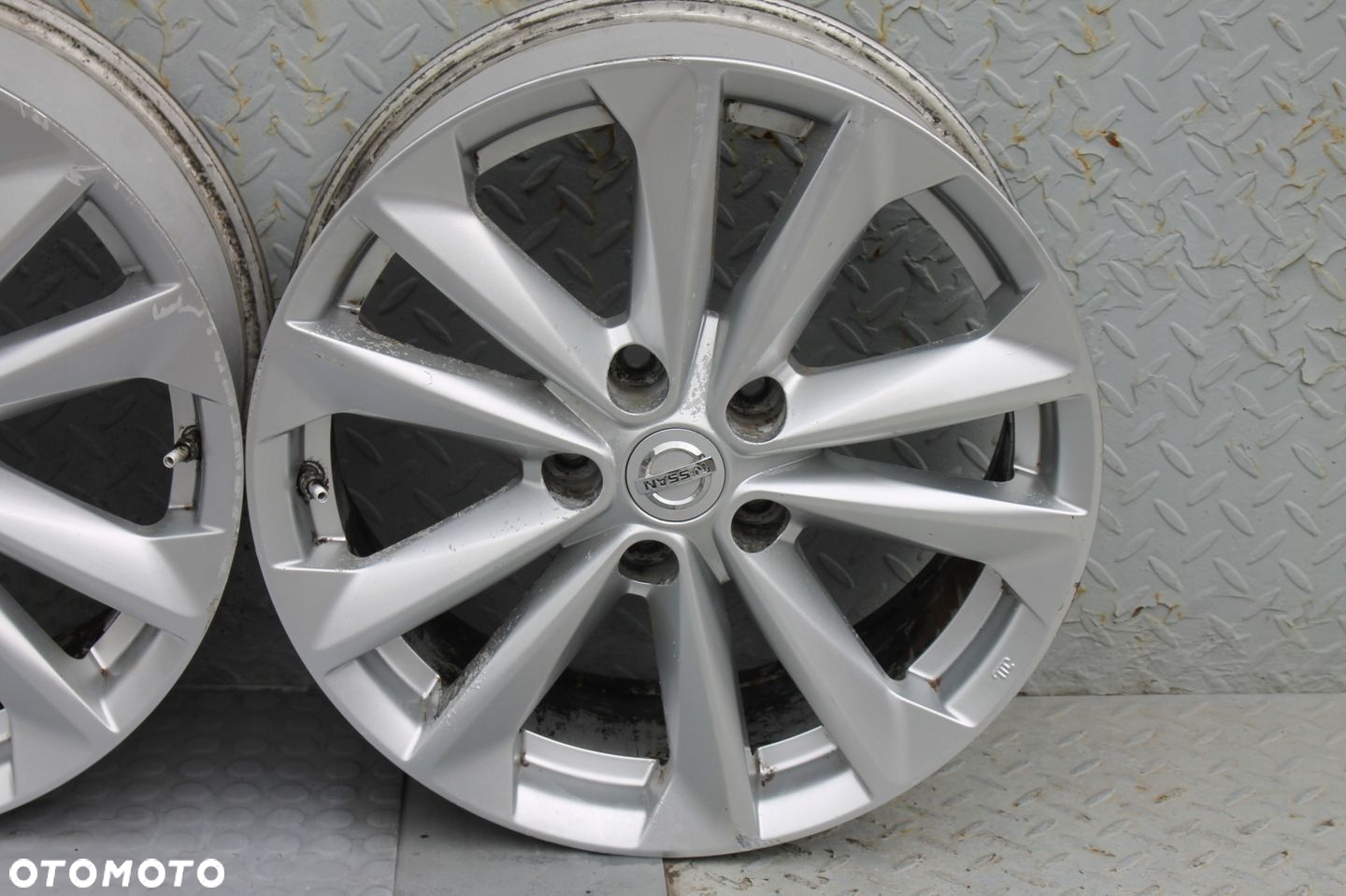 FELGI ALUFELGI 17 CALI ET40 7J 5x114.3 NISSAN QASHQAI J11 13-17 - 13