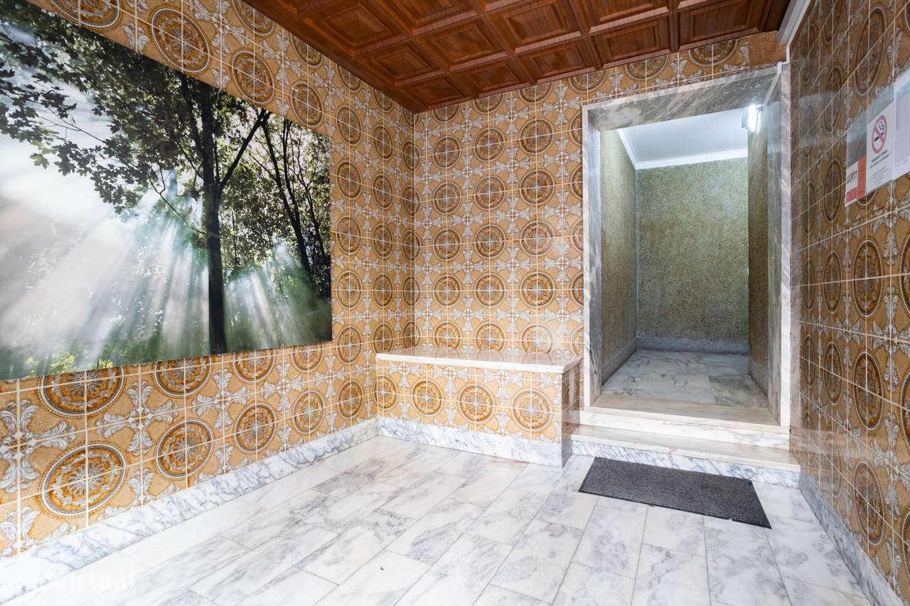 Oeiras, Apartamento T2 – Potencial para Criar e Renovar ao Seu Gosto!-25