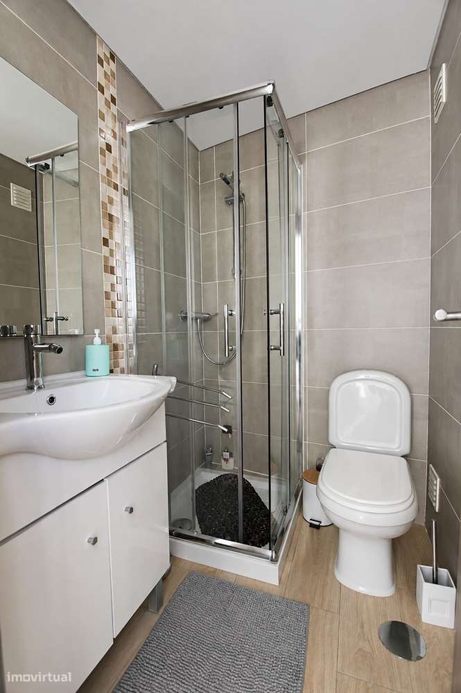 Apartamento T0+2 duplex mobilado e equipado na Manta Rota, Algarve-15