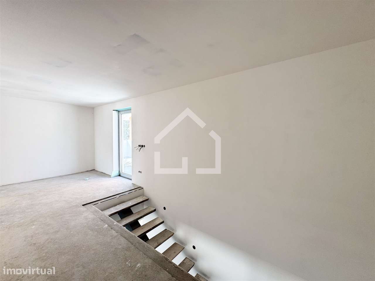 Moradia T4 com Piscina - Lobão - Grande imagem: 4/20