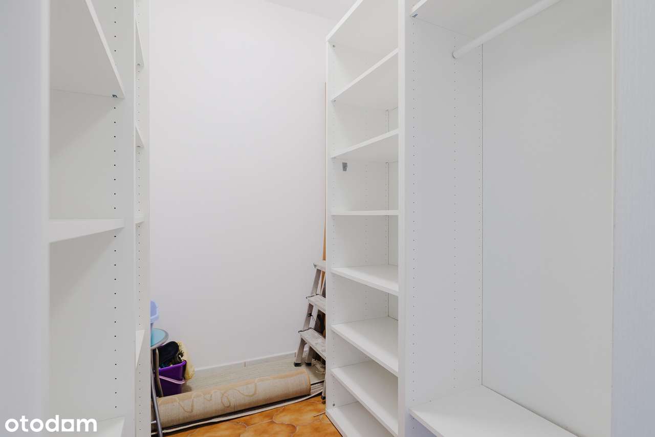 Przytulne 2 pokoje z osobną kuchnią i garderobą – ul. Złotostocka-5