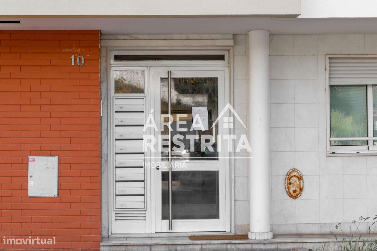Apartamento T3 num Rc com vista Rio, em Alto do Seixalinho, Barreiro-33