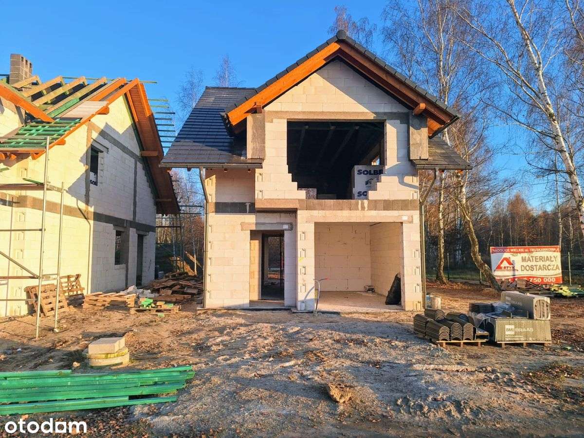 piękny dom w lesie, garaż , blisko Pkp-3