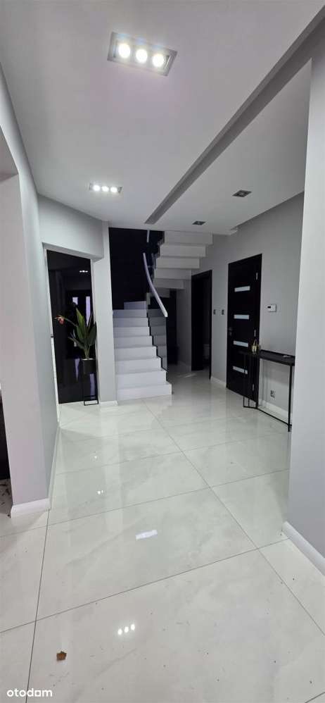 Dom w Świnnej – działka 2159 m², urokliwa okolica - Pełny obrazek: 5/10