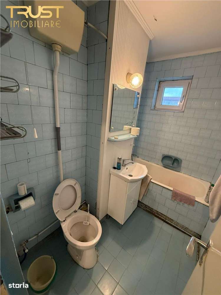 2 camere l Zona Spitalul de Urgenta Biseria Sf. Vineri l Etaj intermed - Imagine principală: 5/10