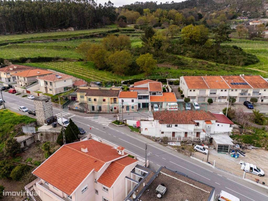 Moradia T2 + Moradia T1 Excelente Oportunidade de Investimento-46