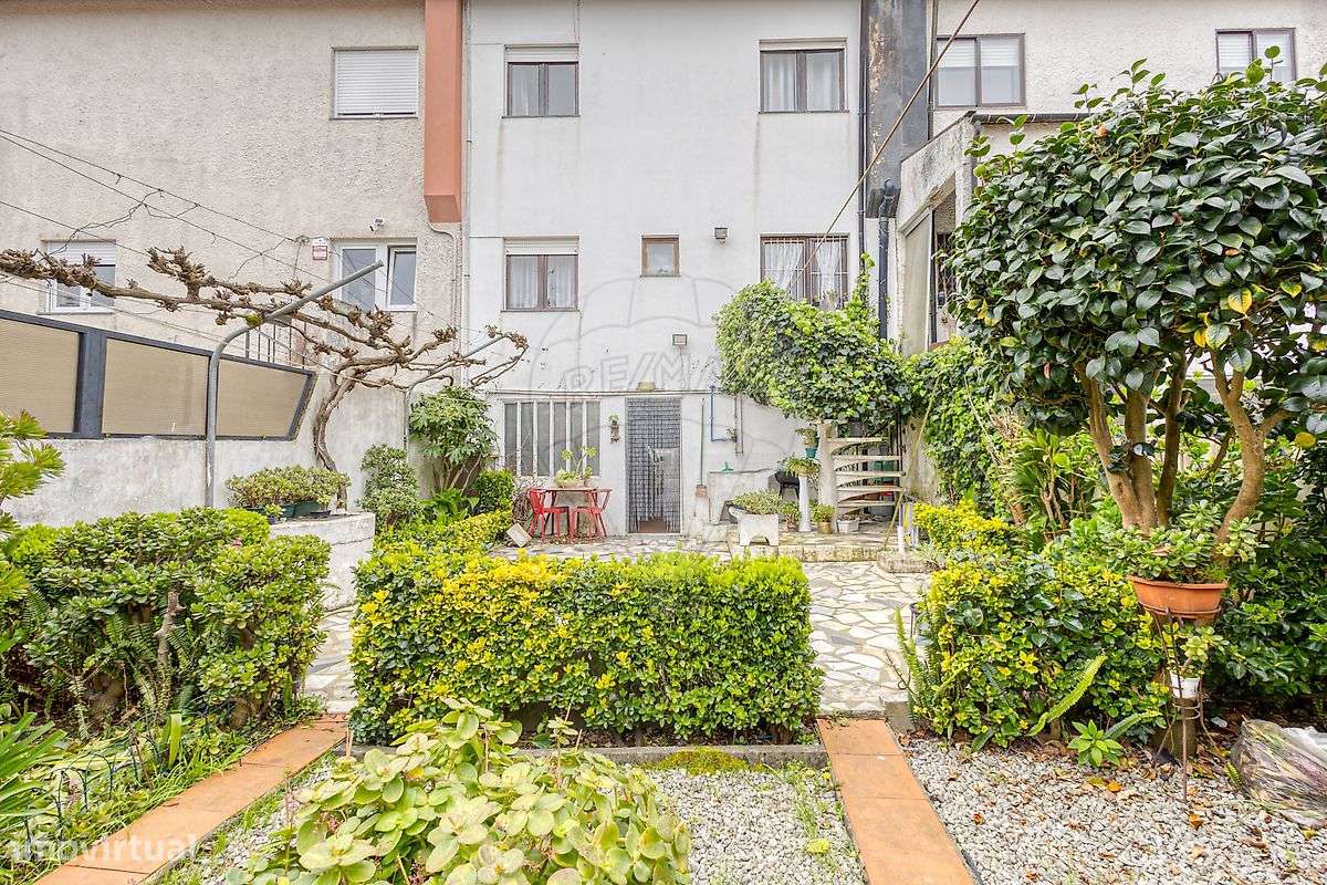 Moradia T5 para venda-26