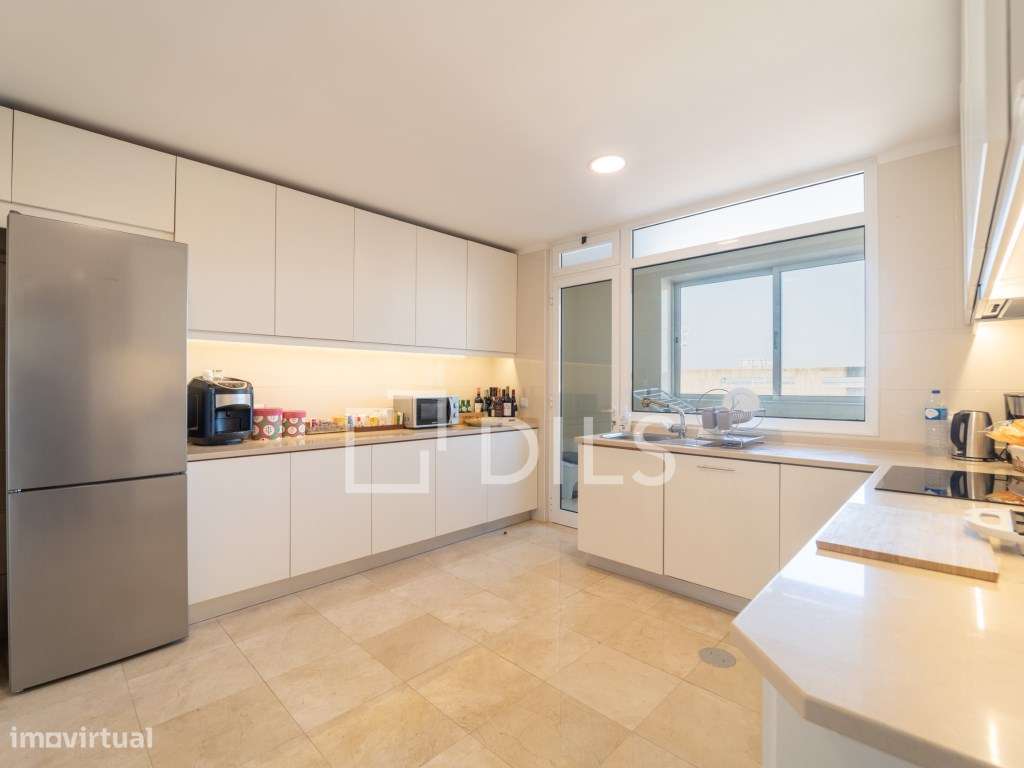 Apartamento T3 com 2 lugares de garagem, na Av. Boavista - Grande imagem: 5/21