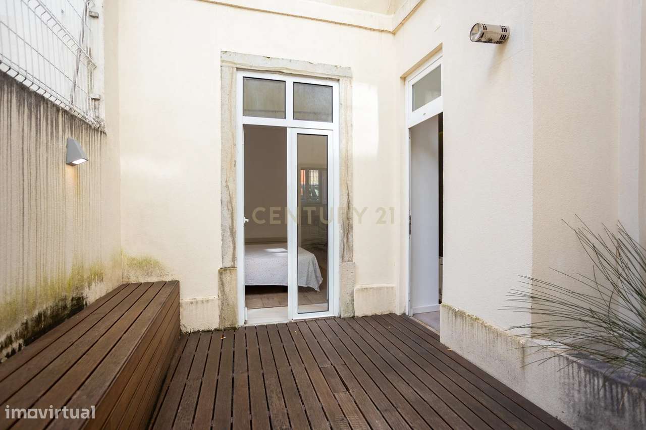 Apartamento T1+1 com logradouro a venda em Campo de Ourique!-12