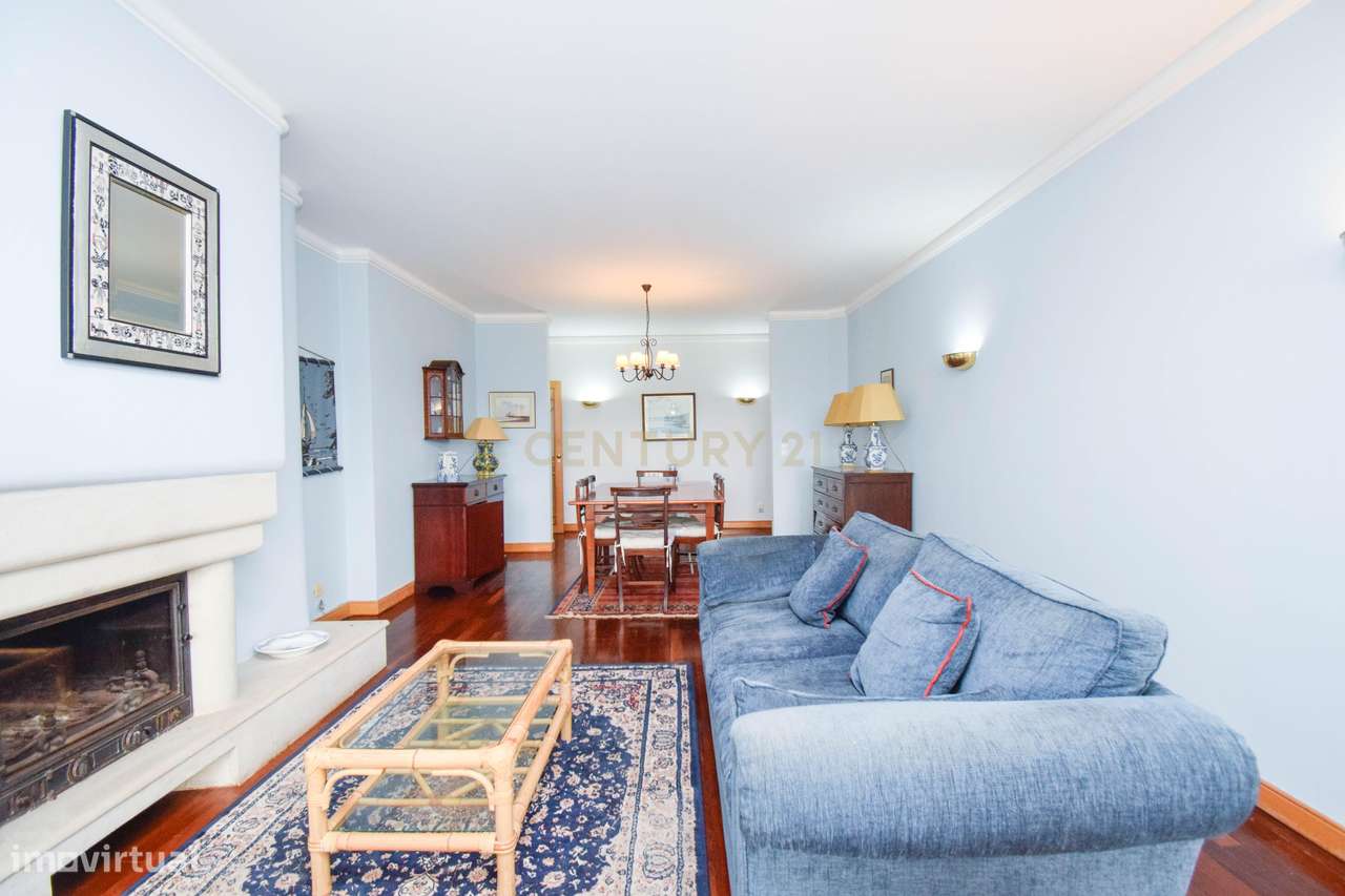 T2 com varanda, garagem e arrecadação – Cascais | Rua João Infante-9