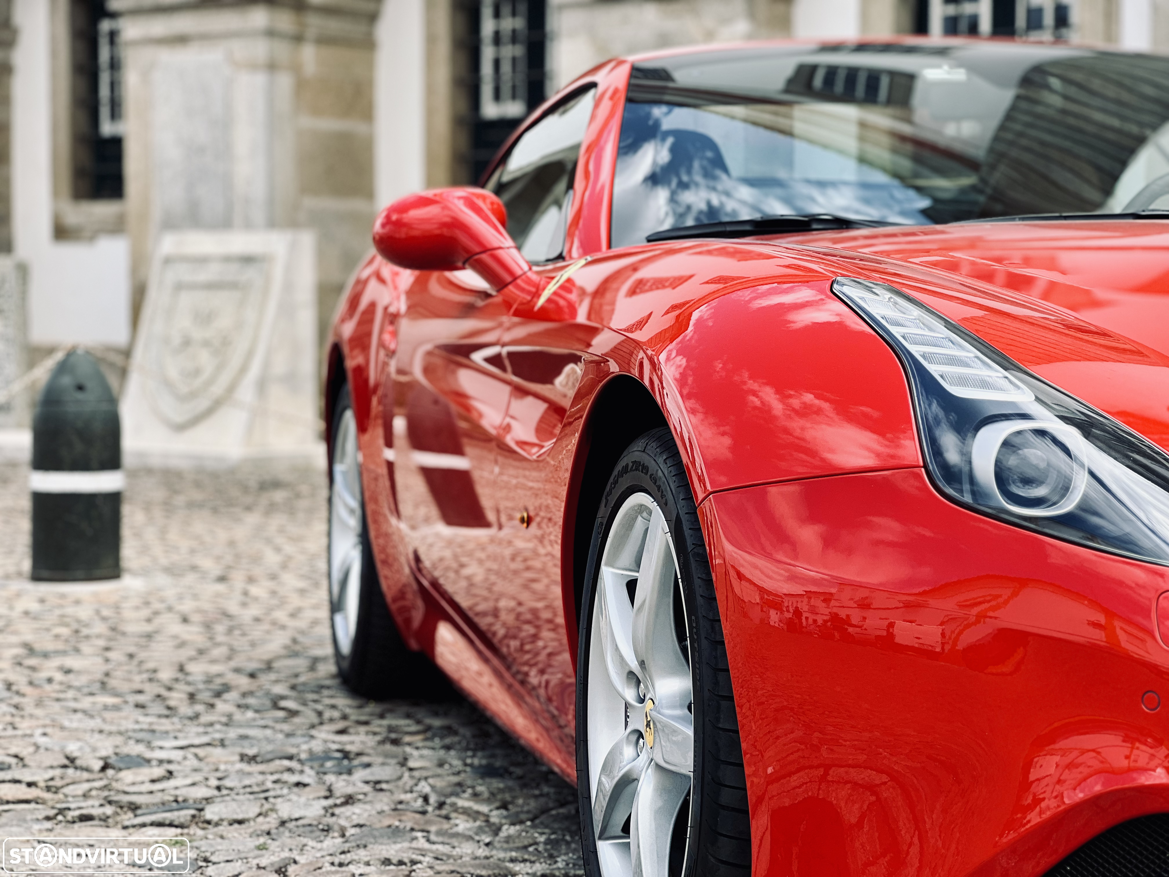 Ferrari California T - 5