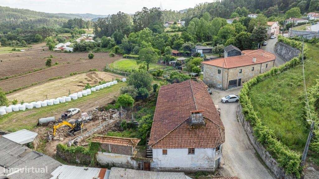 Casa Senhorial em Cunha, Braga – Excelente Oportunidade de Investiment-25
