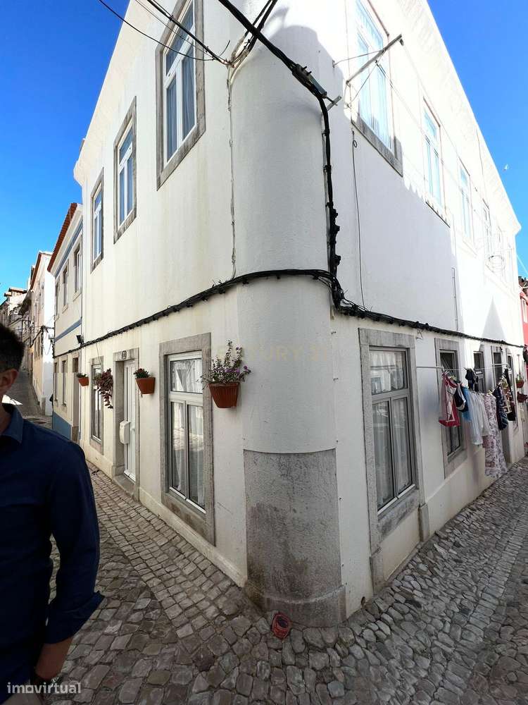 Prédio no Centro de Sesimbra – A 2 Minutos da Praia do Ouro - Grande imagem: 3/12