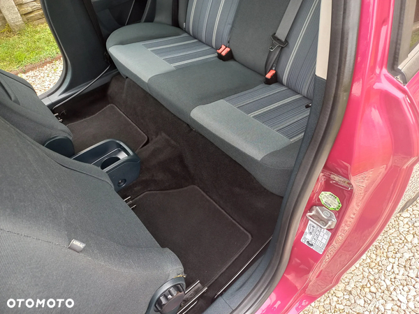 Ford Fiesta 1.25 Ambiente - 11