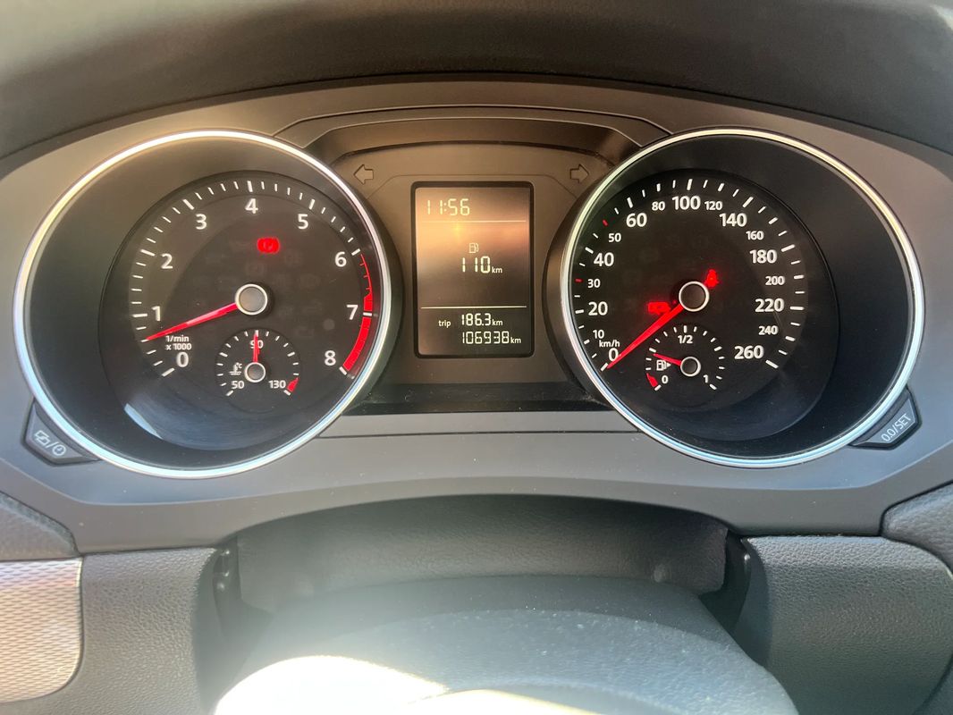 Volkswagen Jetta 1.2 TSI Trendline - 9