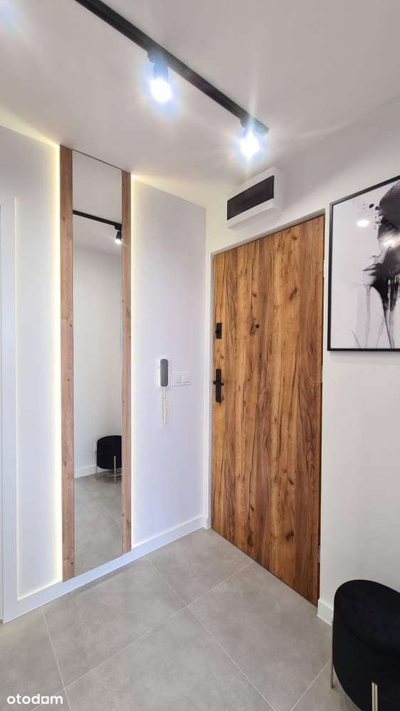 Mieszkanie na Wyszyńskiego * 1 Piętro * 3 pokoje *-7