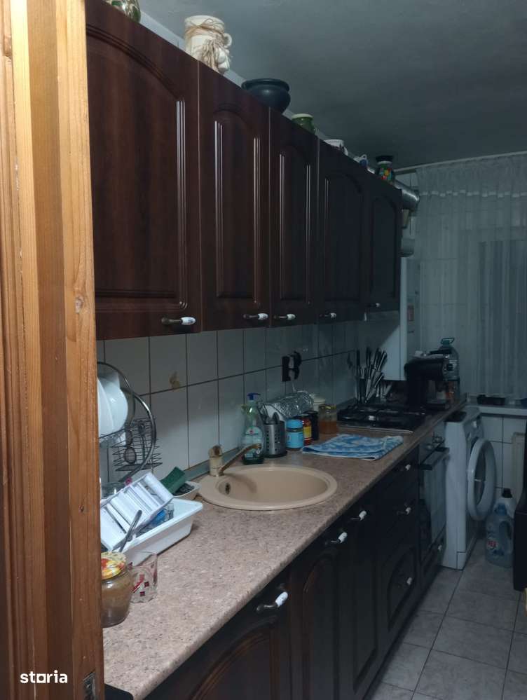 Apartament 3 camere zona Bucovina , etaj 3 , semimobilat - Imagine principală: 5/5