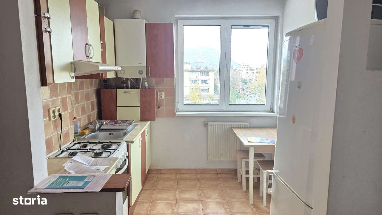 Vand apartament 3 camere in Deva,  Piata Victoriei, etaj 3, mobilat - Imagine principală: 5/14