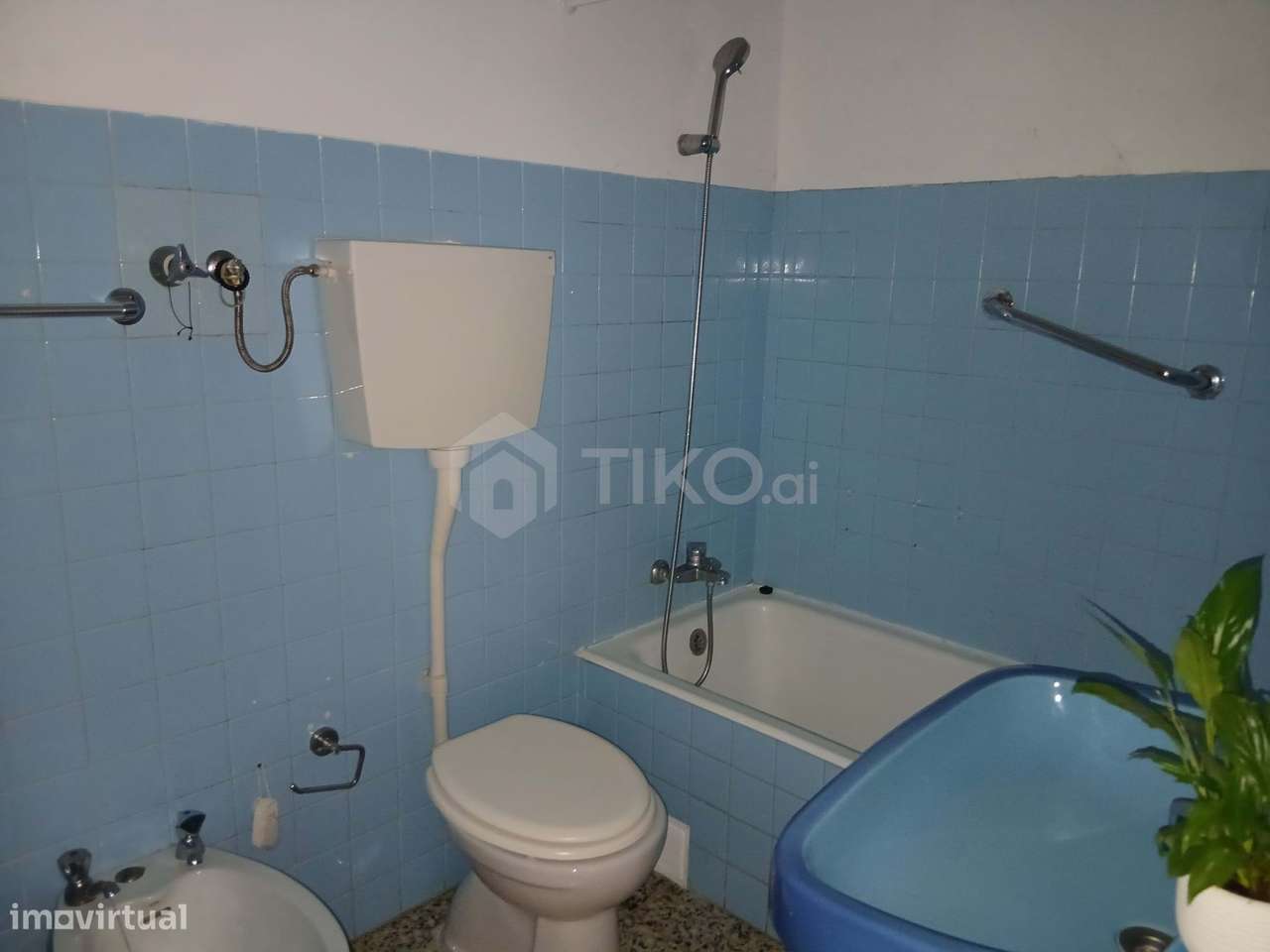 T3 no Coração do Montalvão – Excelente oportunidade para Remodelar ou-8